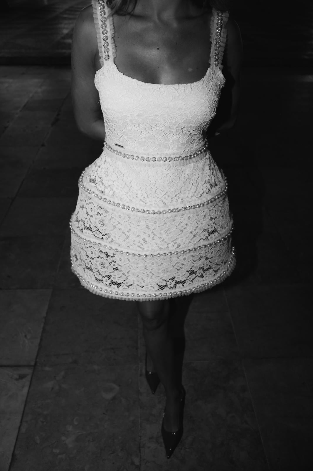 VESTIDO RENDA PÉROLA
